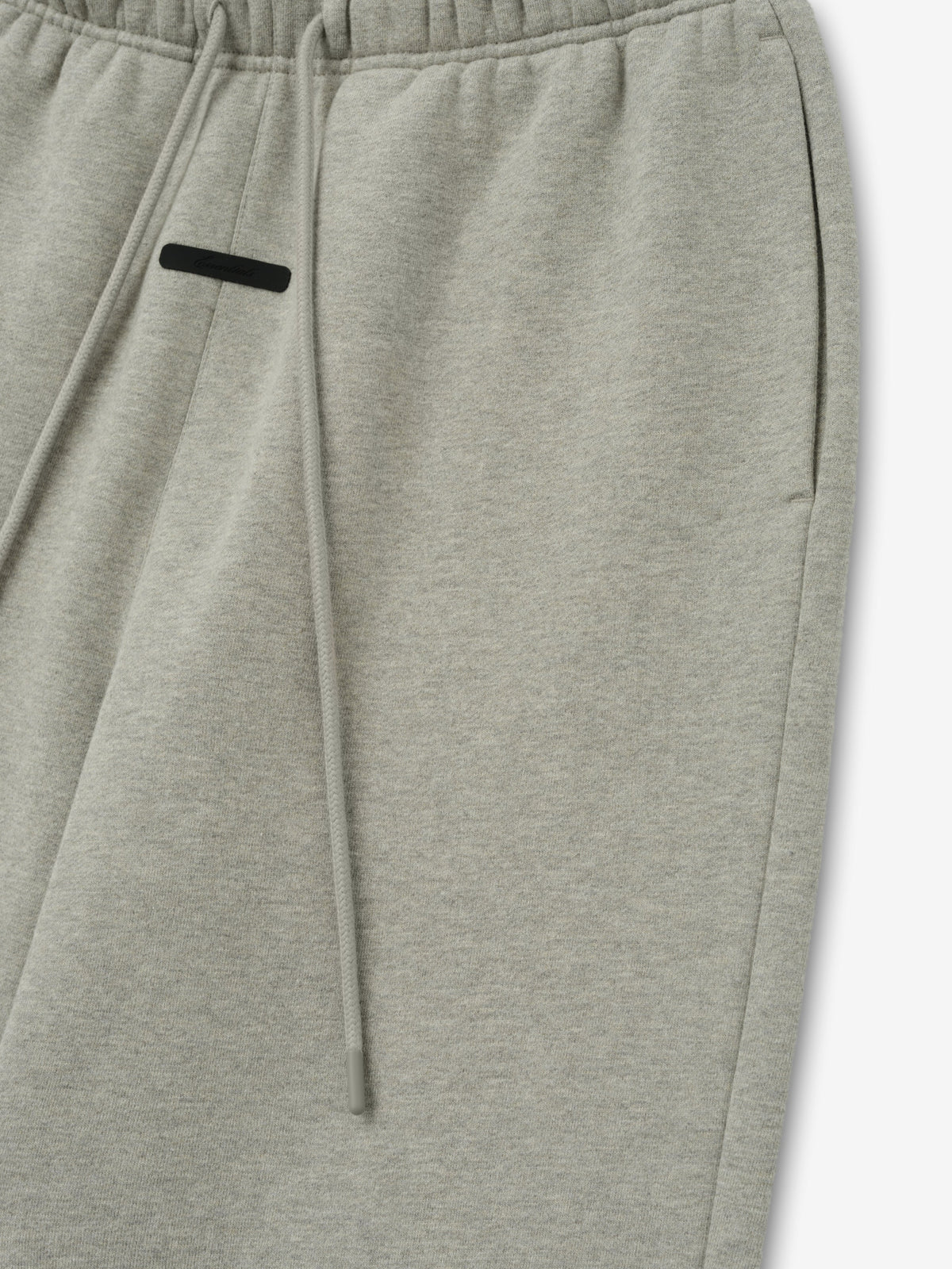 Essentials FW26 Classic Trackpant
